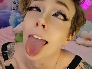Myfreecams Private Sex Chat of Riley_Cyriis