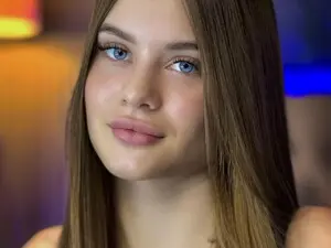 Myfreecams Free Porn Cam of LuisaClover