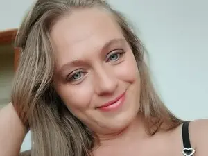 Myfreecams Free Porn Cam of Rebecca_Mistique
