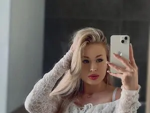 Myfreecams Nude Webcam of Cold_Blonde
