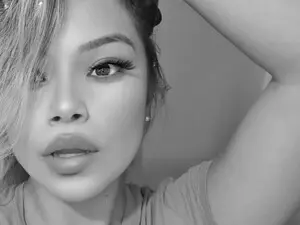Myfreecams Live Sex Cam of RenataFih0or_