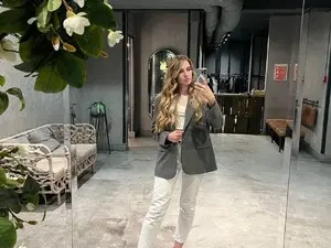 Myfreecams Free Live Porn of MarryCox