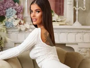 Myfreecams Free Live Porn of CasssyCain