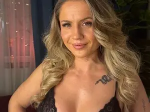 Myfreecams Sex Chat of AdelineCarter