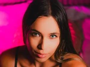 Myfreecams Nude Webcam of lizza_robert