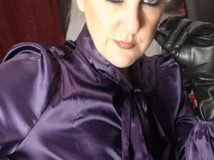Myfreecams Nude Webcam of MistressVivian