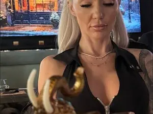 Myfreecams Best live sex cam show of FalllingAngel