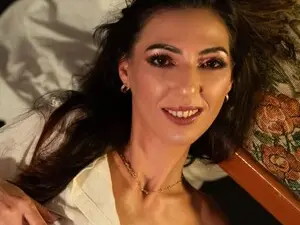Myfreecams Watch Live Sex Cams of Rossalia33