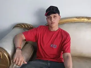Streamate Live Sex of LiamRamirez