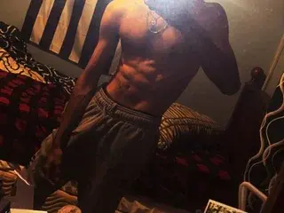 Streamate Sex Cam of Hung_Steven803