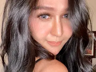 Streamate Live Sex Cam of BlushDOLLx