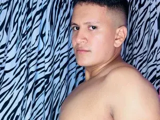 Streamate Private Sex Chat of Joseph_bigcock