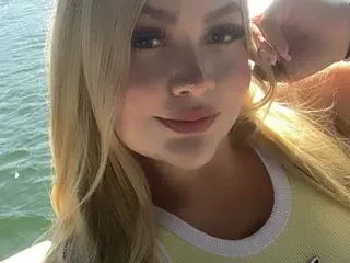 Streamate Adult Webcam of celestesweetxxx