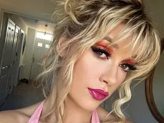 Streamate Best live sex cam show of LunaLouiseLuxe
