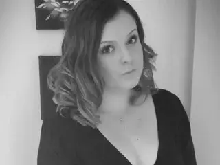 Streamate Free Live Porn of NaughtyWifeUK
