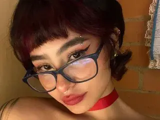 Streamate Watch Live Sex Cams of MeeyLee