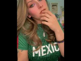 Streamate Live Sex Cam of Alyx_Singer