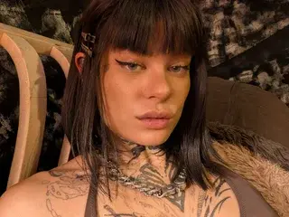 Streamate Adult Video Chat of LizzieRascalli