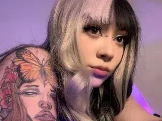 Streamate Watch Live Sex Cams of Maki_Uzui26