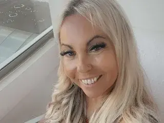 Streamate Watch Live Sex Cams of AnnaXOX_MarkXOX