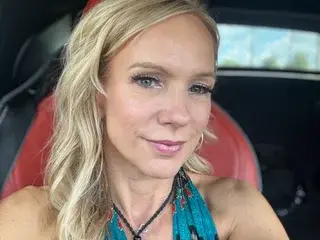 Streamate Best live sex cam show of BellaBare