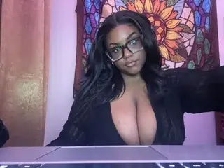 Streamate Private Sex Chat of MiyahPixel