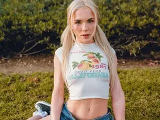 Streamate Free Porn Cam of DaiseyDesire