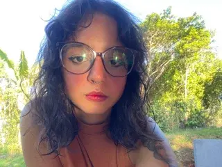 Streamate Live Sex Cam of MyaMillor