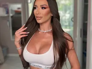 Streamate Live Sex Cam of Julia_Quin