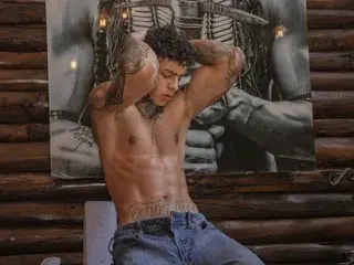 Streamate Watch Live Sex Cams of Aron_ford