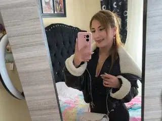 Streamate Live Porn of Zarayyy