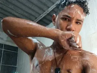Streamate Nude Webcam of RafaelVander
