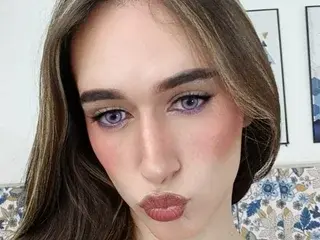 Streamate Watch Live Sex Cams of SweettsViolet
