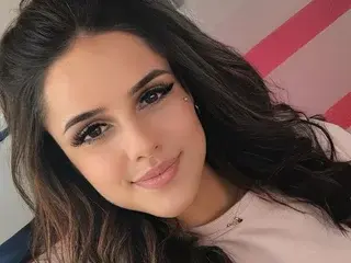 Streamate Free Live Porn of SeniGrandee