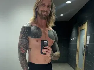 Streamate Free Porn Cam of The_LoneRanger
