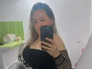 Streamate Adult Webcam of Xiomara_Cephei