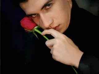Streamate Watch Live Sex Cams of mikaelslow