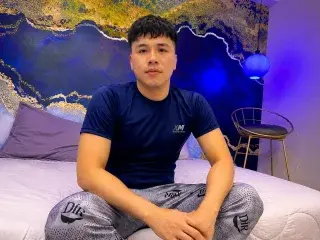 Streamate Watch Live Sex Cams of Nickk_Wolf