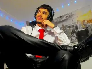 Streamate Best live sex cam show of BRAYHAMBROWN