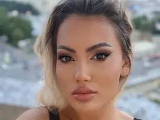 Streamate Sex Cam of CelineHuddson
