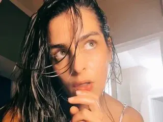 Streamate Free Live Porn of camii2244