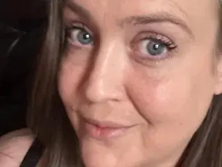 Streamate Watch Live Sex Cams of SuzyJohnston