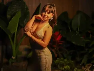 Streamate Nude Webcam of CARRIE_GB