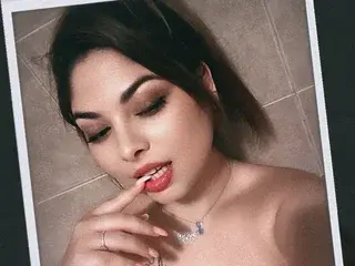 Streamate Sex Chat of Kairafantasy