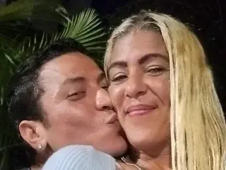 Streamate Live Sex Cam of parrotclub69