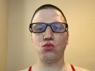 Streamate Watch Live Sex Cams of SubmissiveWhore