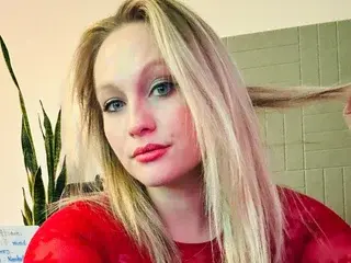Streamate Sex Cam of TheNaughtyNanny