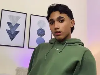 Streamate Free Porn Cam of Morgan_Blade