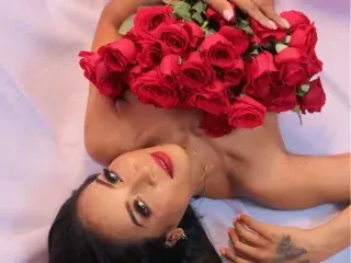 Streamate Adult Webcam of Luisa_Milf