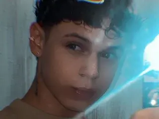 Streamate Live Sex Cam of MykelCanDo